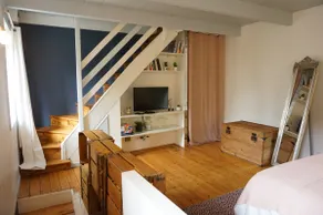 Village house between land and sea - Image 2