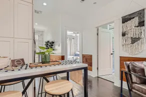 2 Br Historic Upscale Gem~Heart of King William! - Image 5
