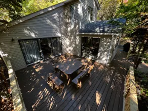 Romantic mountain getaway with sauna and hot tub - Image 4