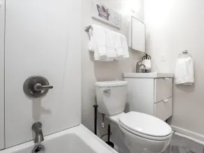 Cozy OTR Home with Private Roof Deck - Image 4