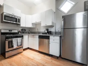 Cozy OTR Home with Private Roof Deck - Image 2