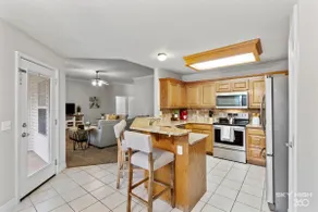 BIKE IN/OUT! NearTrails & Downtown! 4BR w/garage! - Image 5