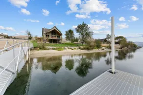 All Season Stay | Sauna | Cold Plunge | Hot Tub - Image 4