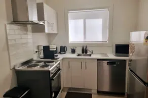 Wollongong 1BR Studio 10 mins walk to hospital - Image 3
