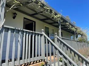 Cheerful 3 bedroom home in the heart of town - Image 3