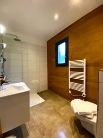 Charming Cottage in residence with pool - Image 4