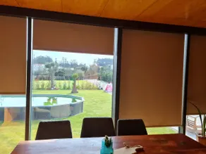 Country house with swimming pool and surrounding area - Image 4