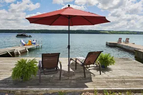 Mint Private Lakefront Skaneateles, 4BR/2 Bath w/50ft Lake Frontage w/Dock - Image 4
