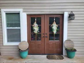 1901 Dandy Newly Remodeled 2023 Historical Home - Image 2