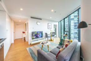 Spectacular views, king bd plus single bed & parking - Image 5