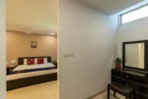Elegant 3BR Apartment, designed to perfection. - Image 4