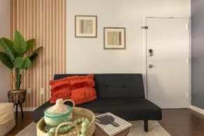 Courtyard Studio Free parking near Wynwood & Design District. - Image 3