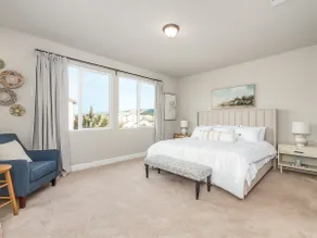 The Em House Clovis- Chefs Kitchen! King Bed Suite - Image 3