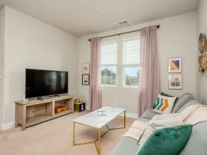 The Em House Clovis- Chefs Kitchen! King Bed Suite - Image 5