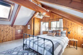 Idy Hideaway: Picturesque Mountain Cabin in Perfect Location - Image 4