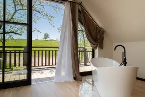 House in Orchard - Image 3
