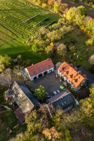 House in Orchard - Image 2