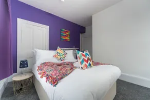 Mercy Way 4 Bedroom-6 Beds-Central Hull-Sleeps 8 - Image 2