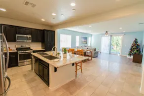 Spacious Modern 4-bedroom Home in New Development - Image 4