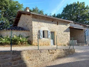 Beautiful villa in a large park with pool. - Image 3