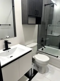 No fees 1bd Ste*Centrally Located Modern Farmhouse - Image 5