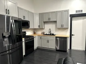 No fees 1bd Ste*Centrally Located Modern Farmhouse - Image 3