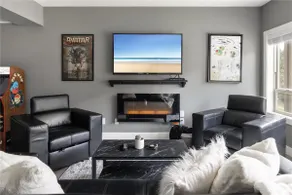 Modern 2 Bedroom Luxury Suite - Image 2