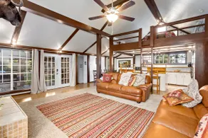 Charming Texas Cabin-Cowboy pools-Sleeps 10. - Image 4
