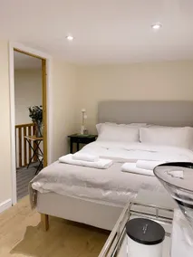 Beautiful & cosy 4 bedroom home - Image 5