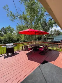 Cheerful 4 Bedroom Home - Back Yard/Game Room! - Image 4