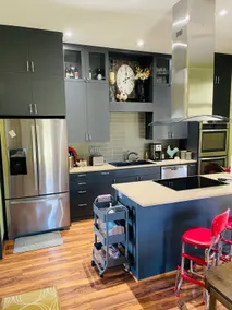 Remodeled 3 Bedroom Home, Fireplace & Large Yard - Image 4