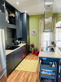 Remodeled 3 Bedroom Home, Fireplace & Large Yard - Image 3