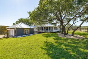 Modern Villa w/Views+Pool on 35 acre private ranch - Image 3