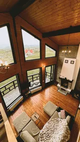 Sirnea Chalet - Image 2