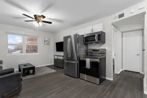 1BR Near Downtown KC | Free Parking, 2nd Floor - Image 3