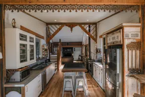The Chalet: Stunning Stone Mountain Escape - Image 4