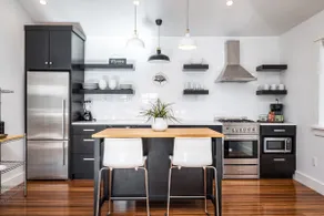 Stylish Laurelhurst Guesthouse - Image 4
