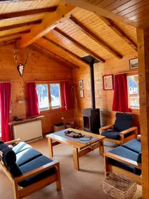 Cozy chalet in beautiful valley in Switzerland - Image 4