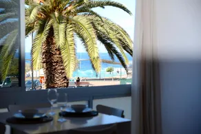 Green Coast Suite - Image 2