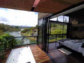 Cabin with jacuzzi and access to the reservoir - Portum II - Image 2