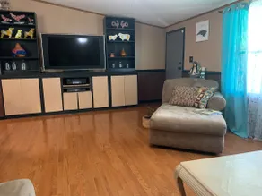 Sleeps 17, American Indian owned - Image 2