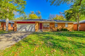 Near OU & Lloyd Noble, 4 TVS, covered patio, W/D! - Image 4