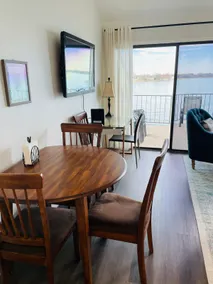 Beautiful Waterfront Condo on Lake Conroe - Image 5