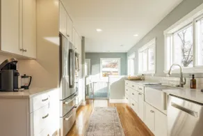 Beautiful North End Modern Home! - Image 2