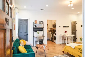 Studio BOHO-Free Parking-Beltline-Romantic-Games - Image 5