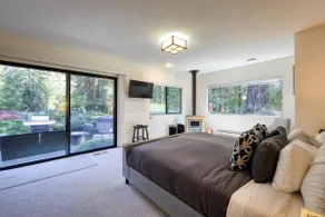 Forest Ridge - Private Estate w/ Hot Tub and Sauna - Image 5