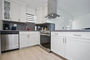 Cozy Blue Door Duplex, Central in Cutler Bay - Image 4