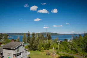 Luxury Home Retreat-Sweeping Views + Large Hot Tub - Image 2