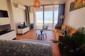 Surfside apartment in the heart of Paúl do Mar - Image 4