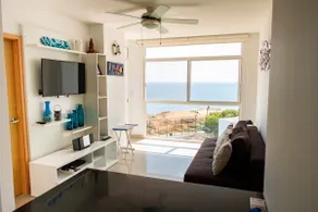 Oceanfront apartment, swimming pool, automatic check-in - Image 2